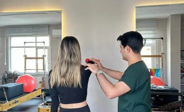 klinik-pilates-egzersiz-fizyoterapist-omer-ipek-1